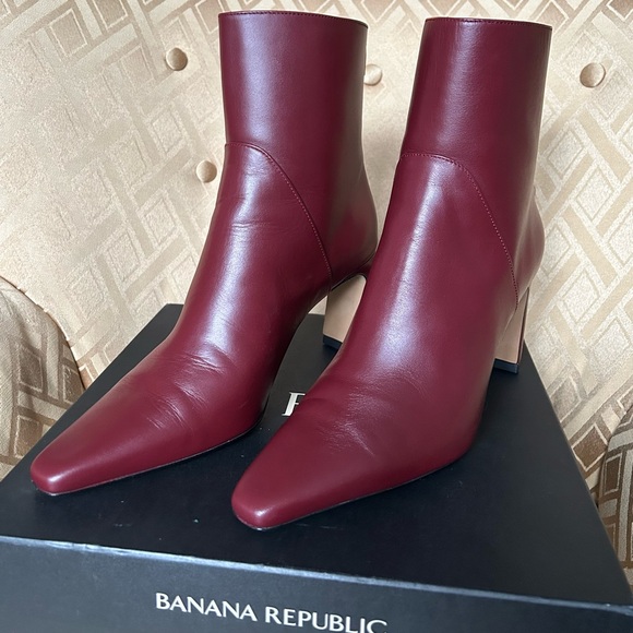 Banana Republic Italian Leather Ankle Boot New In Box Sz 9 - Picture 3 of 15